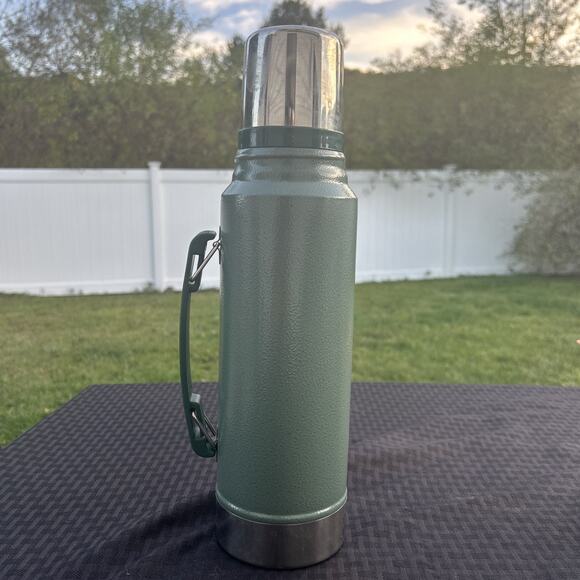 Stanley Classic Vacuum Bottle 2qt Hammertone Green Water Hot Cold Vintage - Picture 4 of 10